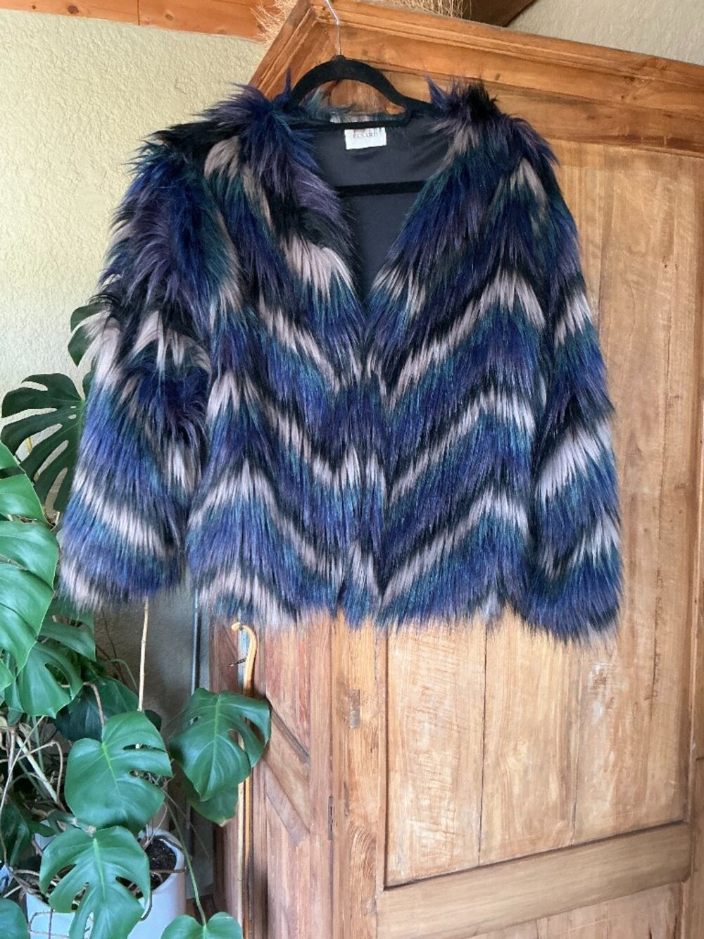 RENARD  Faux Fur Jacket  I  Size O/S